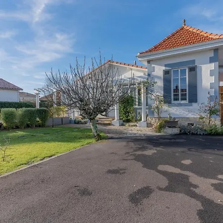 Casa vacanze Piscine Et Modernite Pour 10 A 800m De La Plage